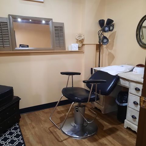 Hairbender, beauty salon in Scottsbluff, NE